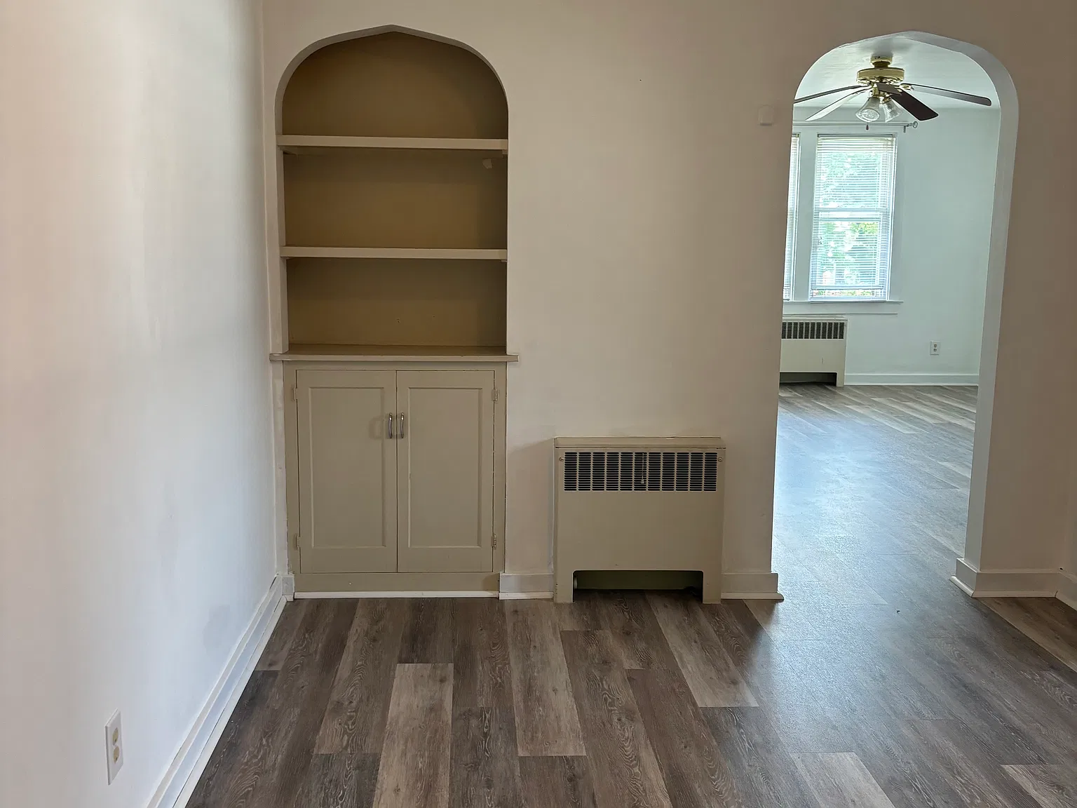 2 bed, 973 sqft, $1,000 — Photo 3