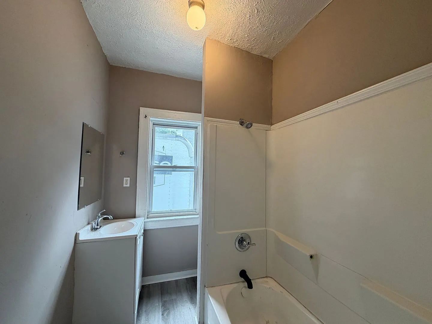 10703 Lee Ave, Cleveland, OH 44106 — Photo 3