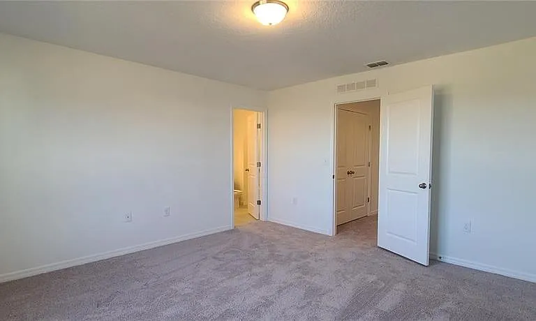 393 Madison Dr — Photo 17