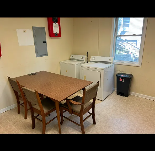 10 Glenn St #A — Photo 3
