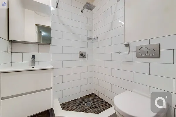 Rented by MAPT Residential LLC | media 8