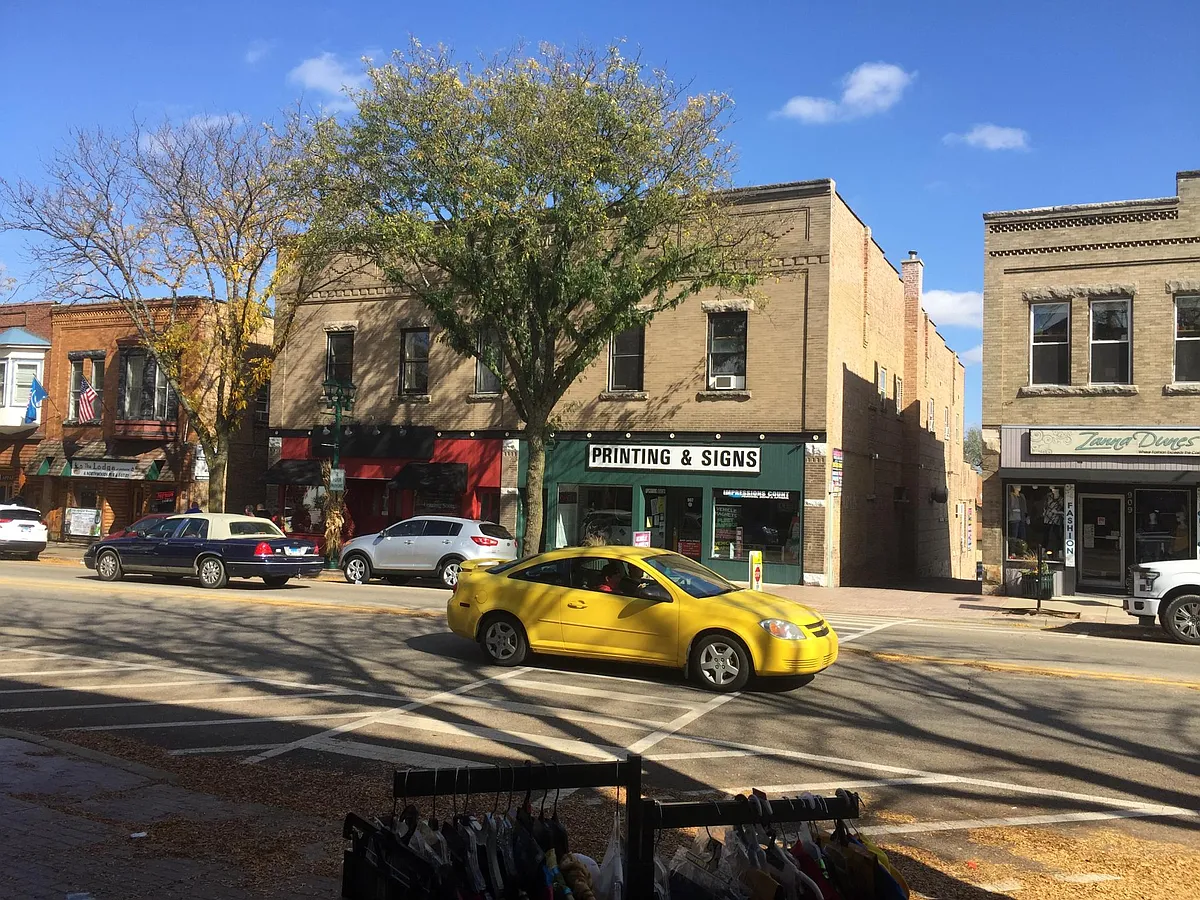 Primary Photo - 903 Main St #1