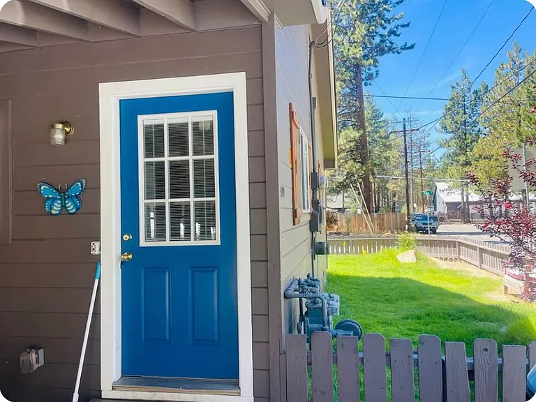 3290 Pickett Ave — Photo 7