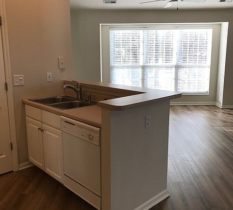 5th image of 317 Clayton Crossing Pl APT A