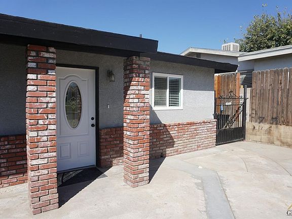 2nd image of 2724 Tangerine St