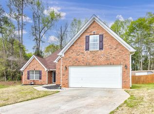 1597 Queen Elizabeth Dr, Locust Grove, GA 30248