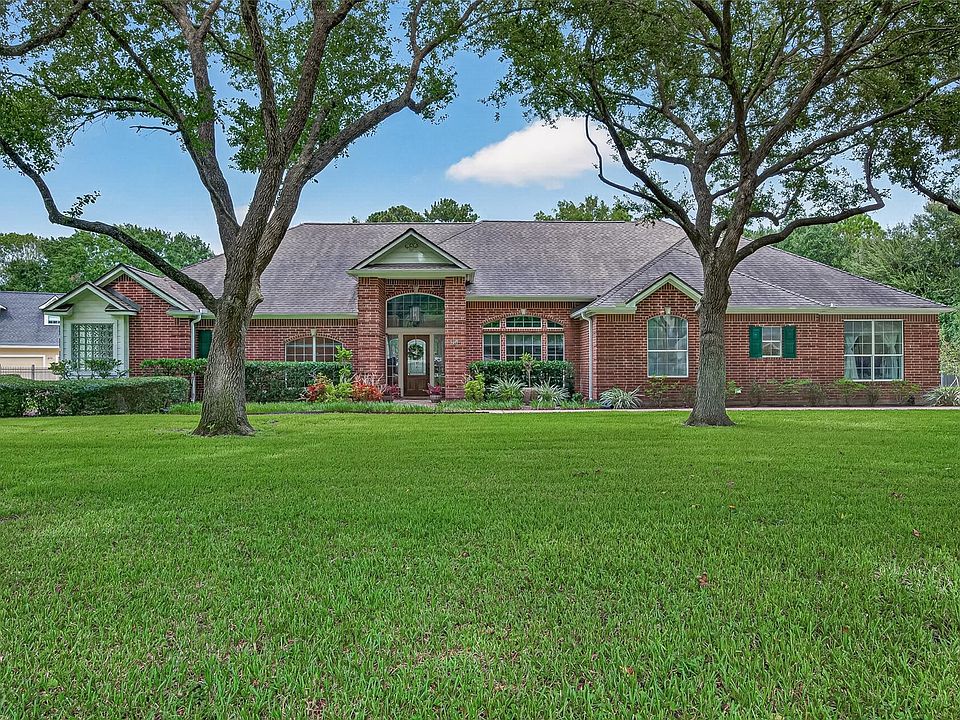 1st image of 3019 S Saddlebrook Ln