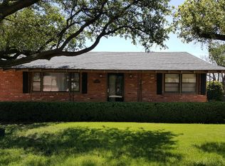 410 Dallas St, Plainview, TX 79072
