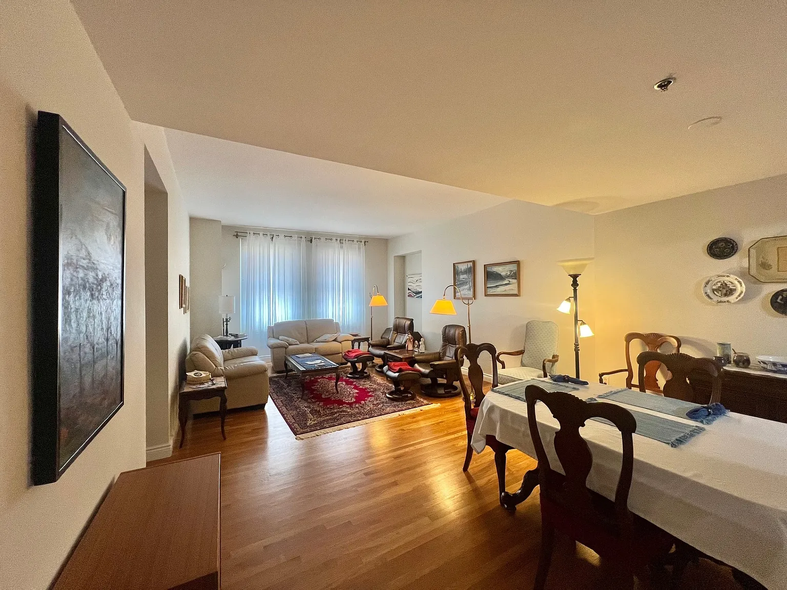 2 bed, 1291 sqft, $5,200 — Photo 2