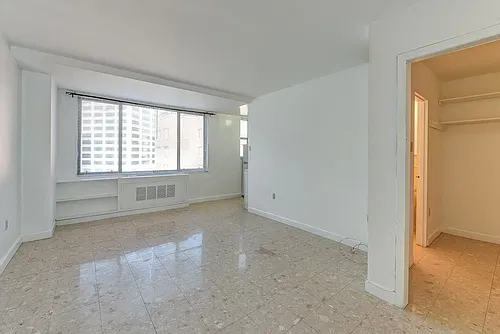 1121 Arlington Blvd Photo 1