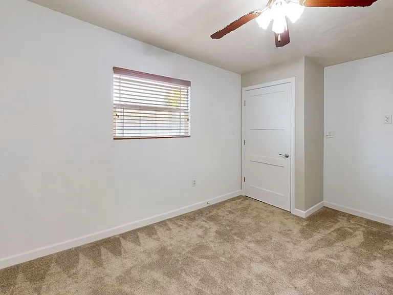 367 Cedar St — Photo 30