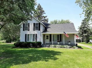 1475 Brickville Rd, Sycamore, IL 60178