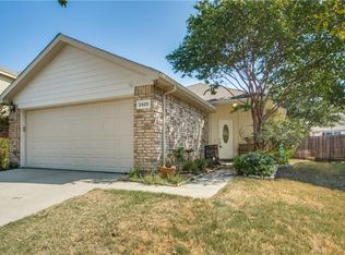 2820 Coyote Ridge Dr, Fort Worth, TX 76244