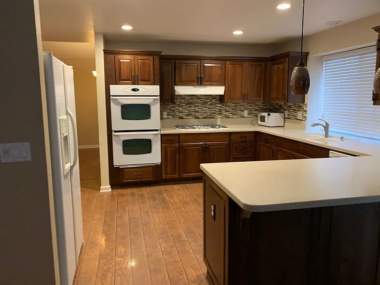 2266 Marshall Rd — Photo 11