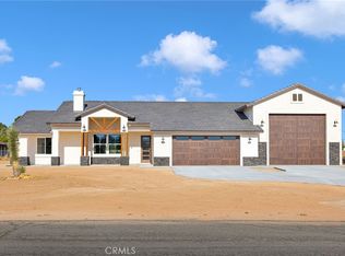 13710 Iroquois Rd, Apple Valley, CA 92307