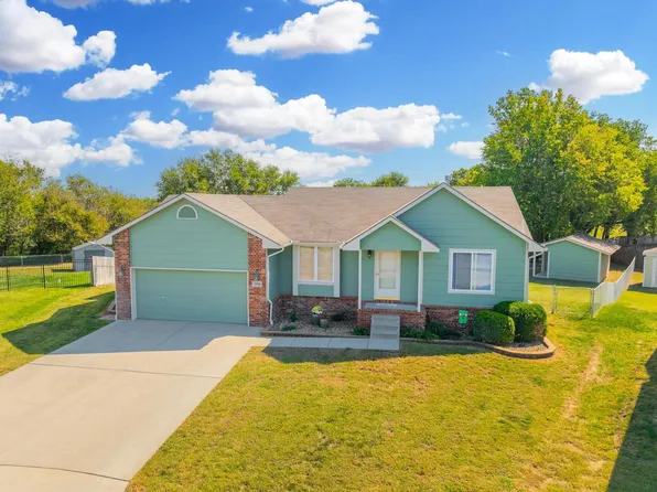 2506 Mainsgate Dr, Augusta, KS 67010