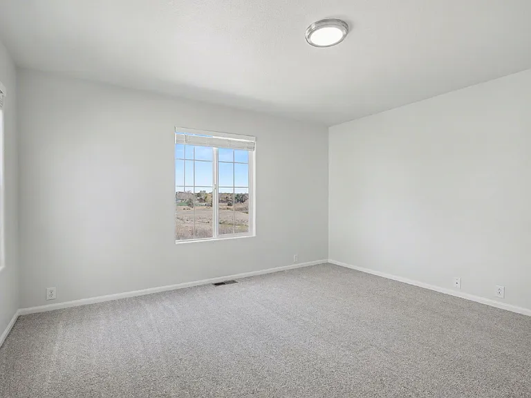 7125 Red Sand Grv — Photo 13