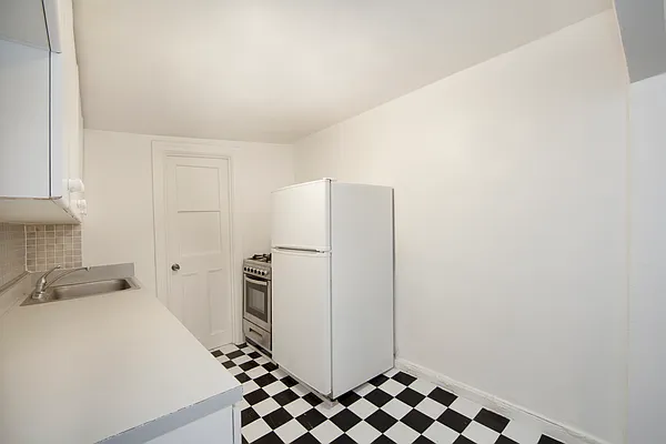 Rented by R New York | media 1