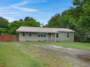 39 Fine St, Rossville, GA 30741