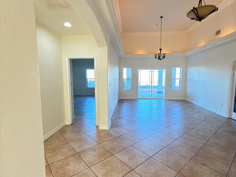 5466 Buffalo Creek Dr — Photo 28