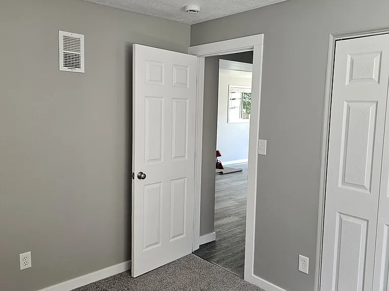 2324 Newton St #2324 — Photo 12