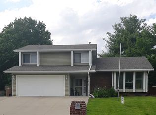 2701 Maple St, West Des Moines, IA 50265
