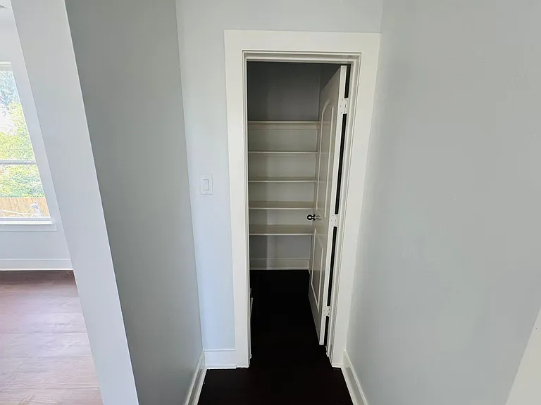 8128 Penrod St — Photo 22