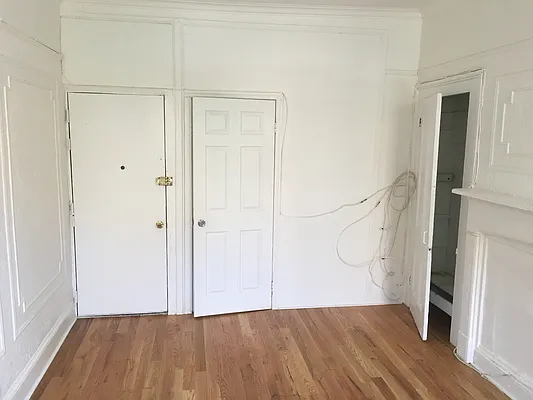 Rented by Metro Prop NY Corp | media 13