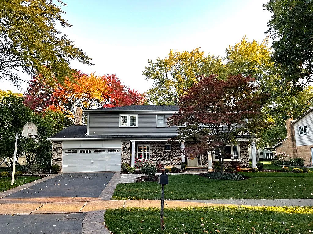 2636 Chesapeake Ln photo 1