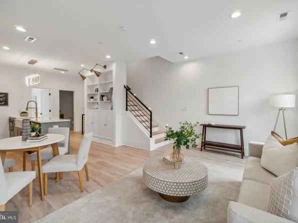 163 U St NE #2, Washington, DC 20002