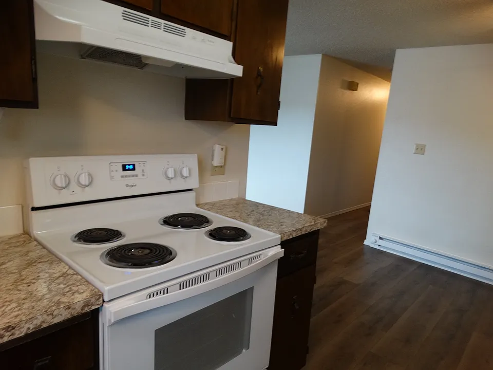 128 W 21st Ave