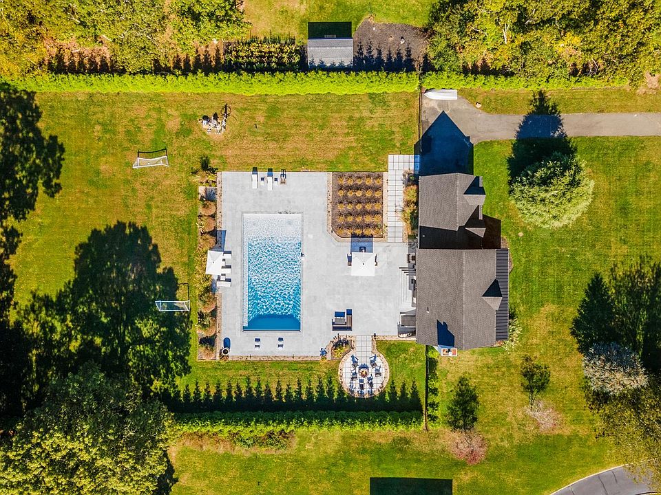 1st image of 805 Kayleighs Ct