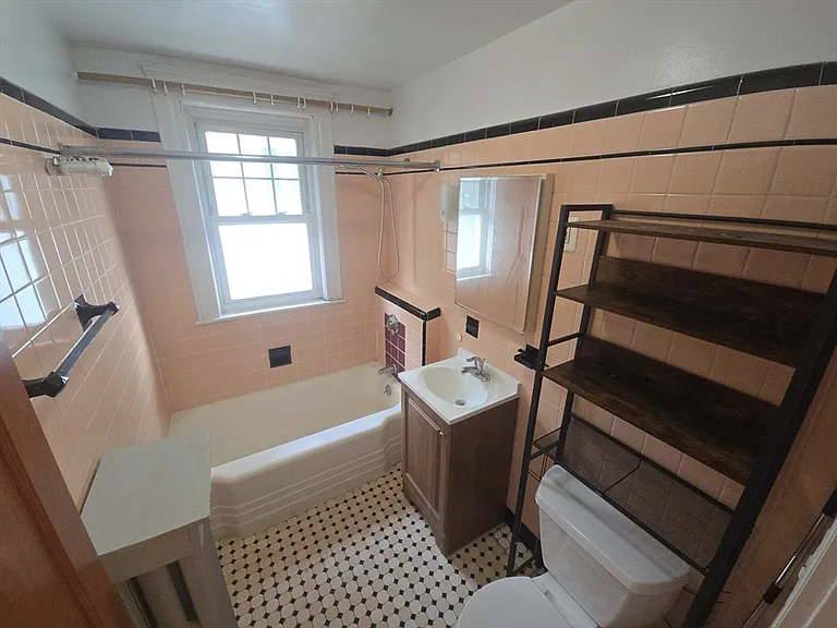 49 Parsons St #1 — Photo 10