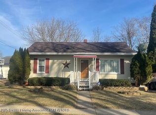 1008 Maple St, Albion, MI 49224