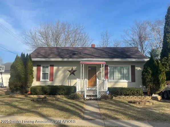 1008 Maple St, Albion, MI 49224