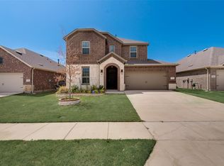 10704 Strike St, Aubrey, TX 76227