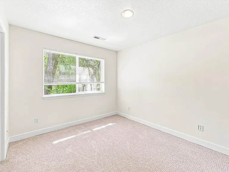 3978 SW Pinewood Way #3978 — Photo 6