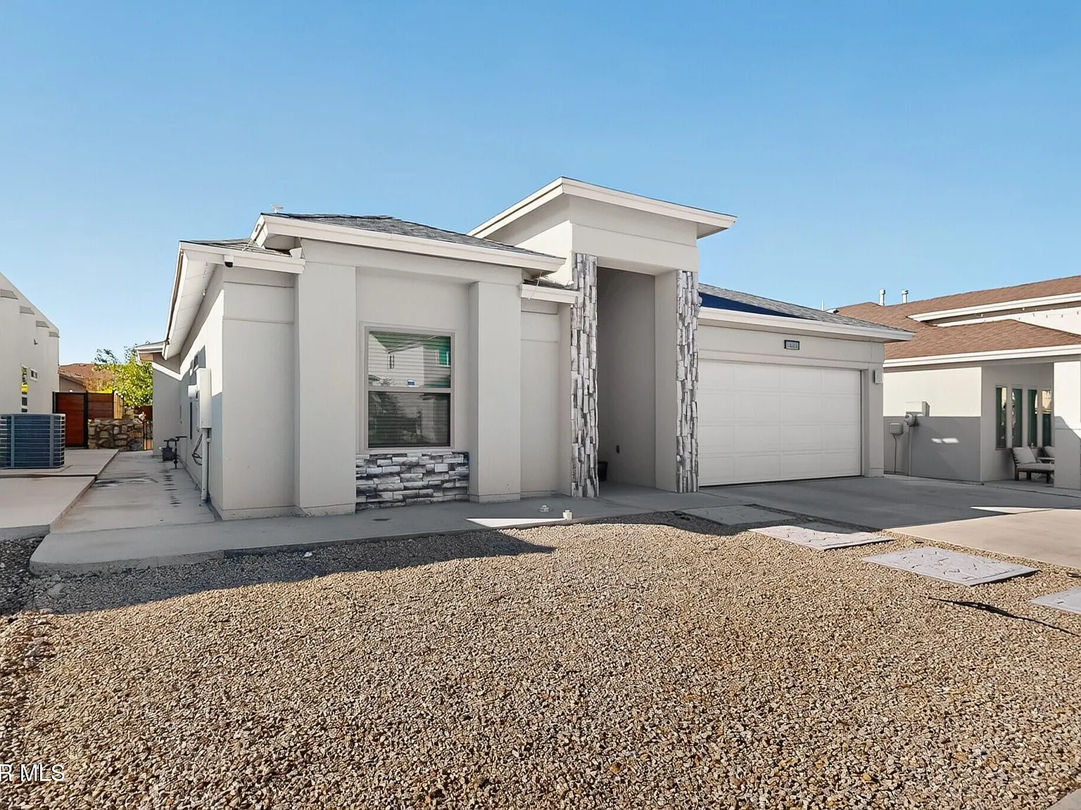 4 bed, 3.0 bath, 1994 sqft, $2,400 — Photo 4