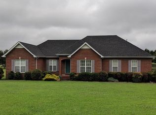 431 Ovoca Lake Rd, Tullahoma, TN 37388