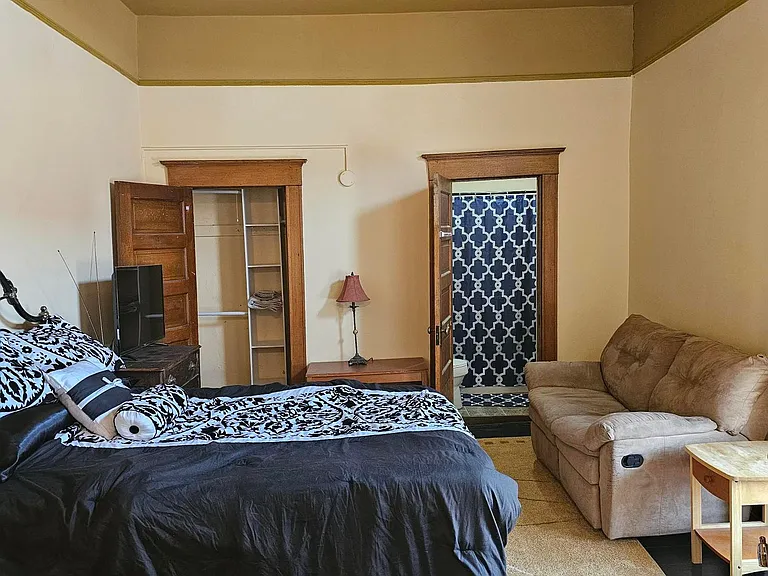 117 Hamilton St #2C — Photo 5