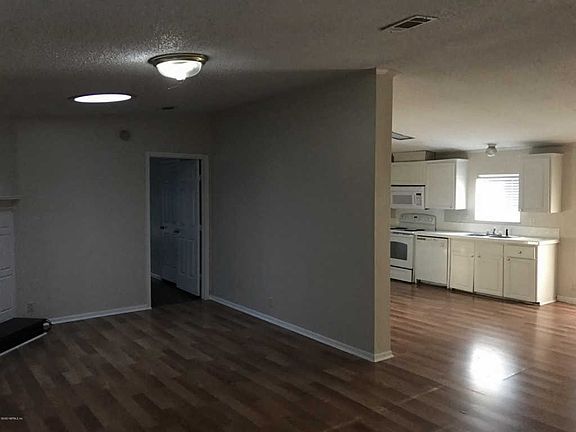 5th image of 9133 8th Ave