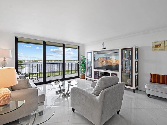 3rd image of 3460 S Ocean Boulevard #510