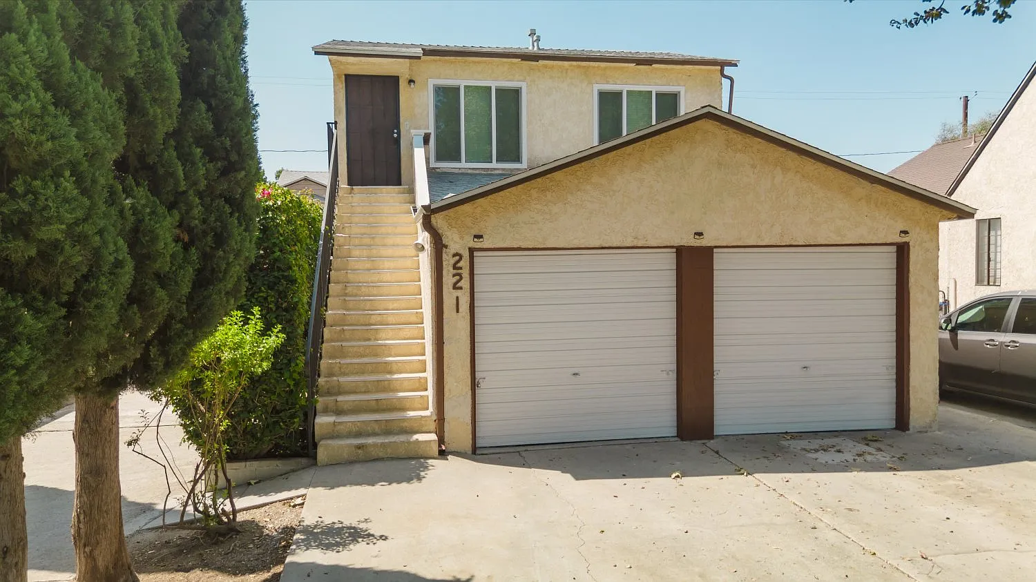 2 bed, 800 sqft, $2,500 — Photo 2