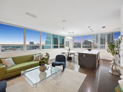 511 N Akard St APT 1501, Dallas, TX, 75201