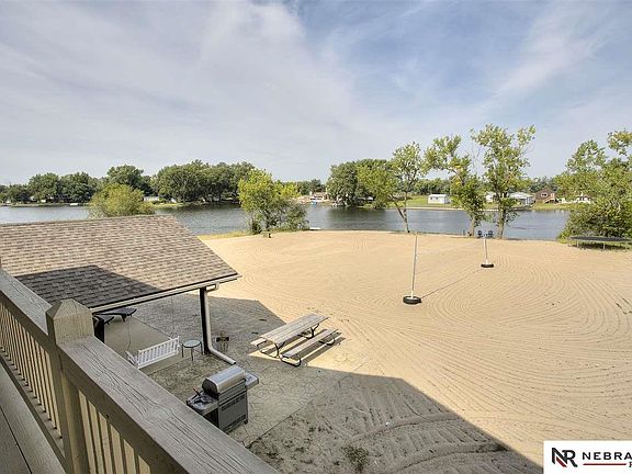5th image of 2074 Sunset Dr