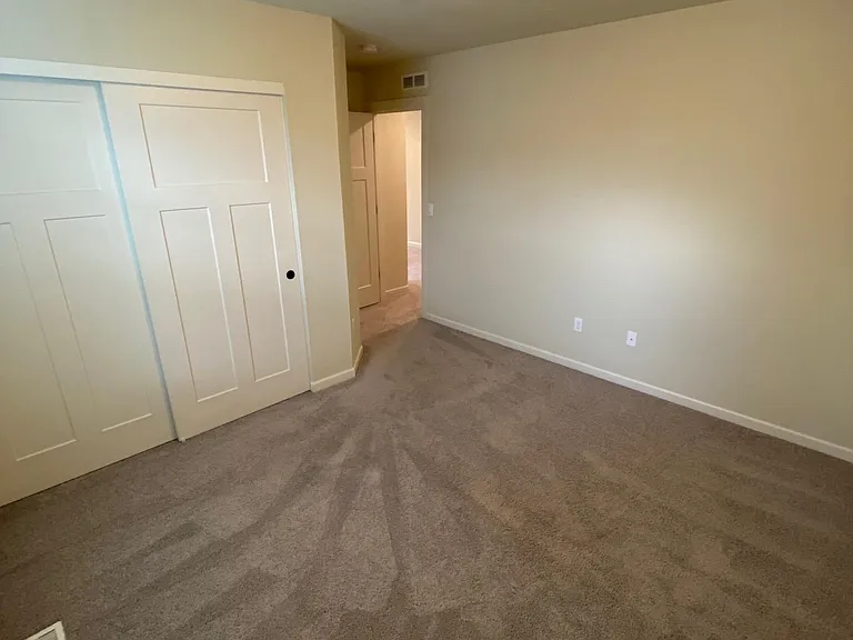 3715 NE Sitka Dr — Photo 15