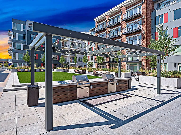 The Maverick Private Courtyard
