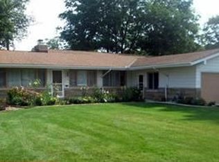 22470 Hilliard Blvd, Rocky River, OH