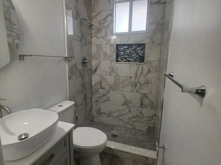 24 SW 13th St #1-5 — Photo 7