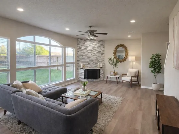 4410 Innsbrook Pl, Sugar Land, TX 77479